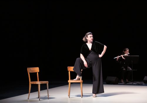 CARMEN. - une pièce de François Gremaud avec Rosemary Standley et quatre musiciennes. Une production de la 2b company. Théâtre de Vidy, Lausanne, le 29 mai 2023. ©Dorothée Thébert Filliger