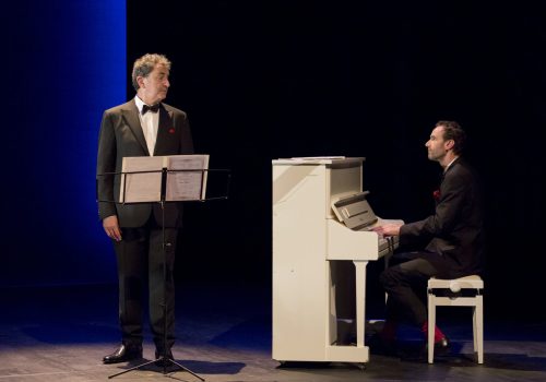 Devos, spectacle "J'ai des doutes" de et avec Francois Morel. Theatre de La Coursive a La Rochelle. François Morel et Romain Lemire  (piano)