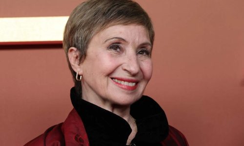 Nous-le-red-stard-ariane-ascaride-2048