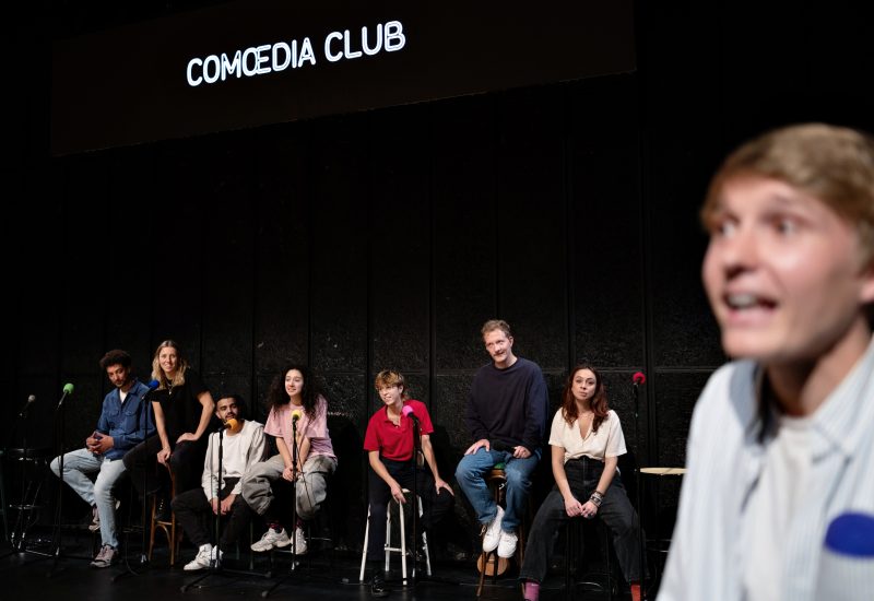 Stand-up de Mohamed El Khatib au Théatre du Rond-Point à Paris le 14 octobre 2024.